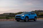 Toyota RAV4 XLE AWD 2018 года (NA)